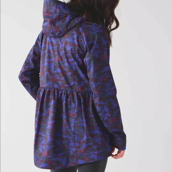 lululemon camo rain jacket